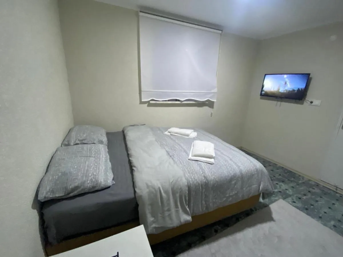 Image 6 of ISTANBLUE