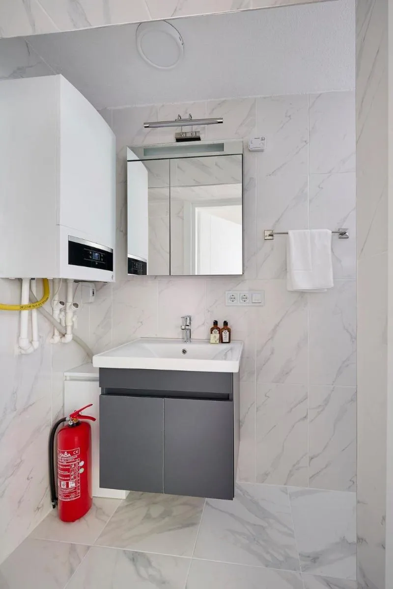 Image 6 of Modern Bright Cozy 1bed1bath Hidden Gem! #79