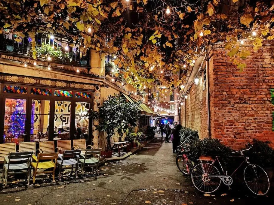 Image 1 of Stunning Apartment Near Metro