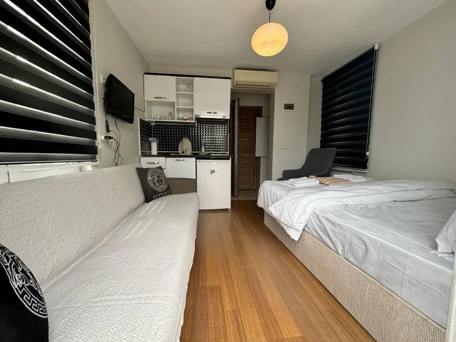 Image 1 of Sunny Terrace Retreat Near Taksim Square