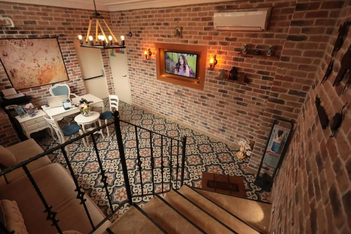 Image 6 of White Pearl Apart