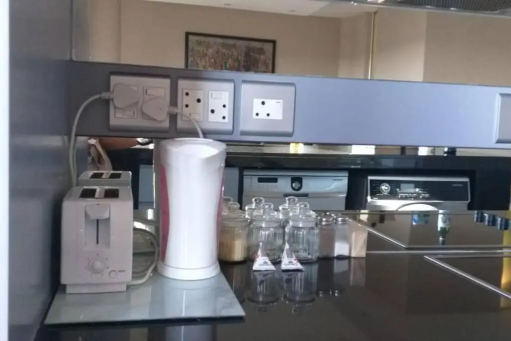 Image 6 of 1007-Stunning Studio apt with incredible Joburg views