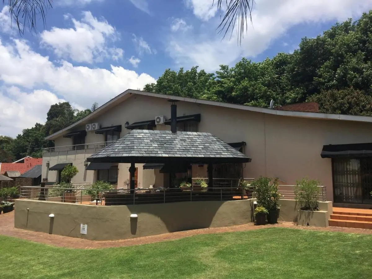 Image 5 of 125 on Van Buuren Road Guest House