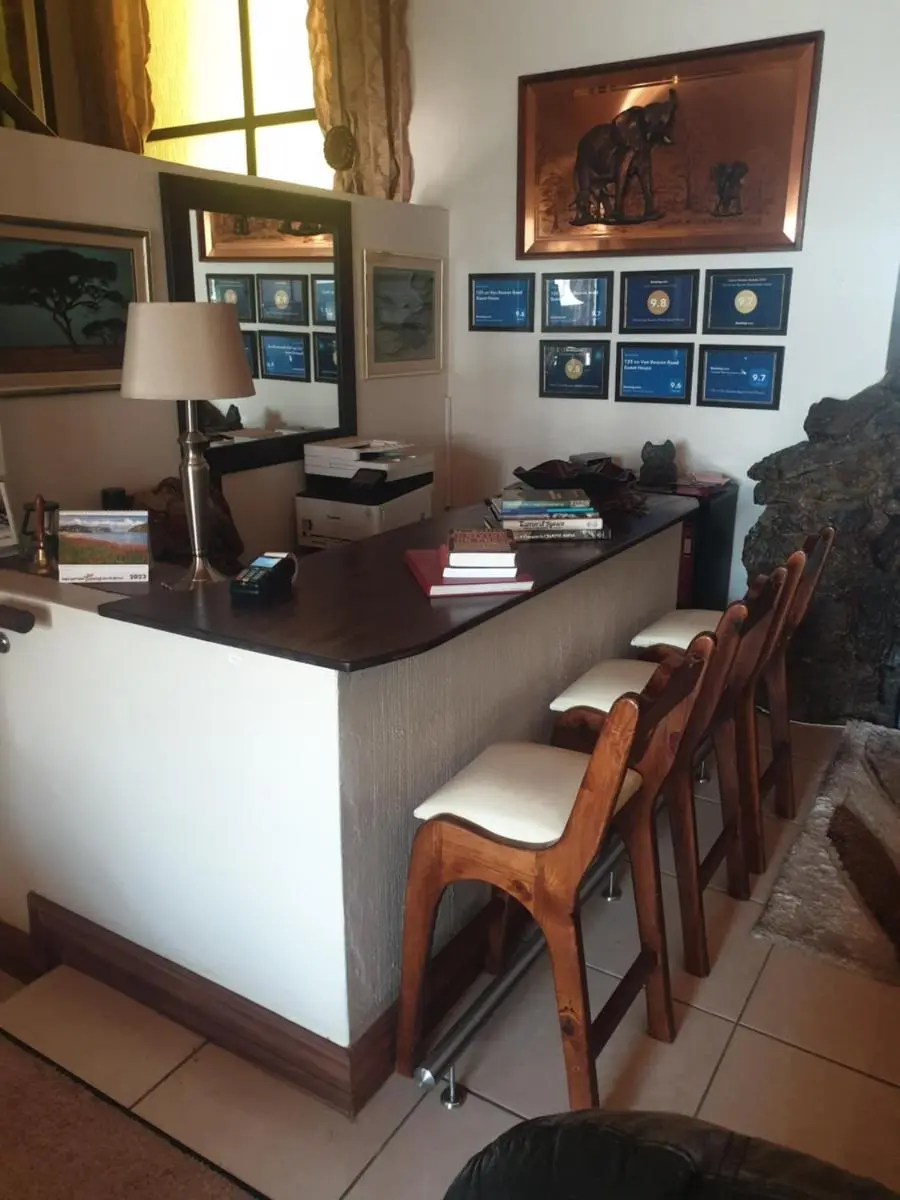 Image 4 of 125 on Van Buuren Road Guest House