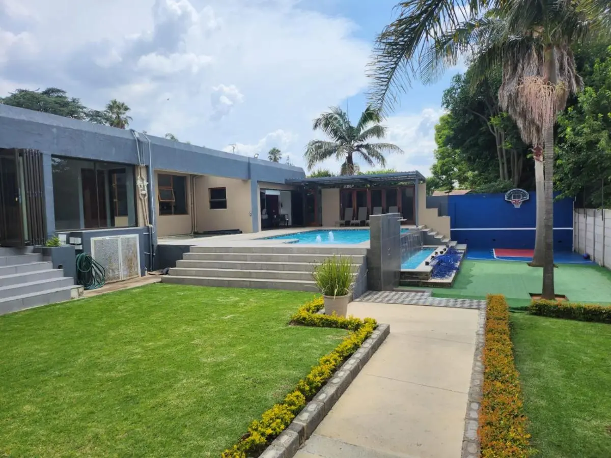 Image 1 of 17 On Buffalo