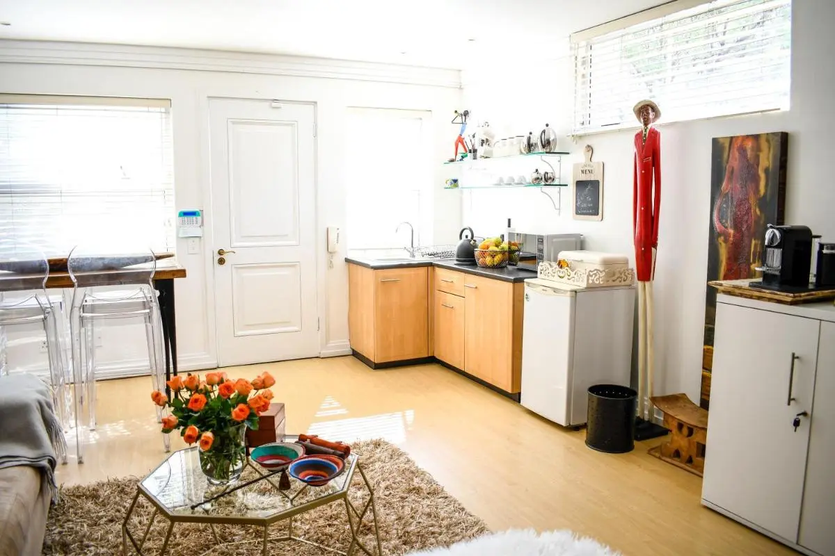 Image 2 of 20 ON WOODLANDS