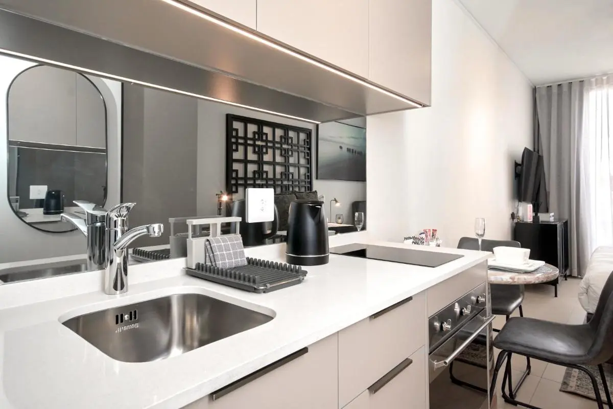 Image 2 of 246 at 1ROSEBANK Executive Apartment