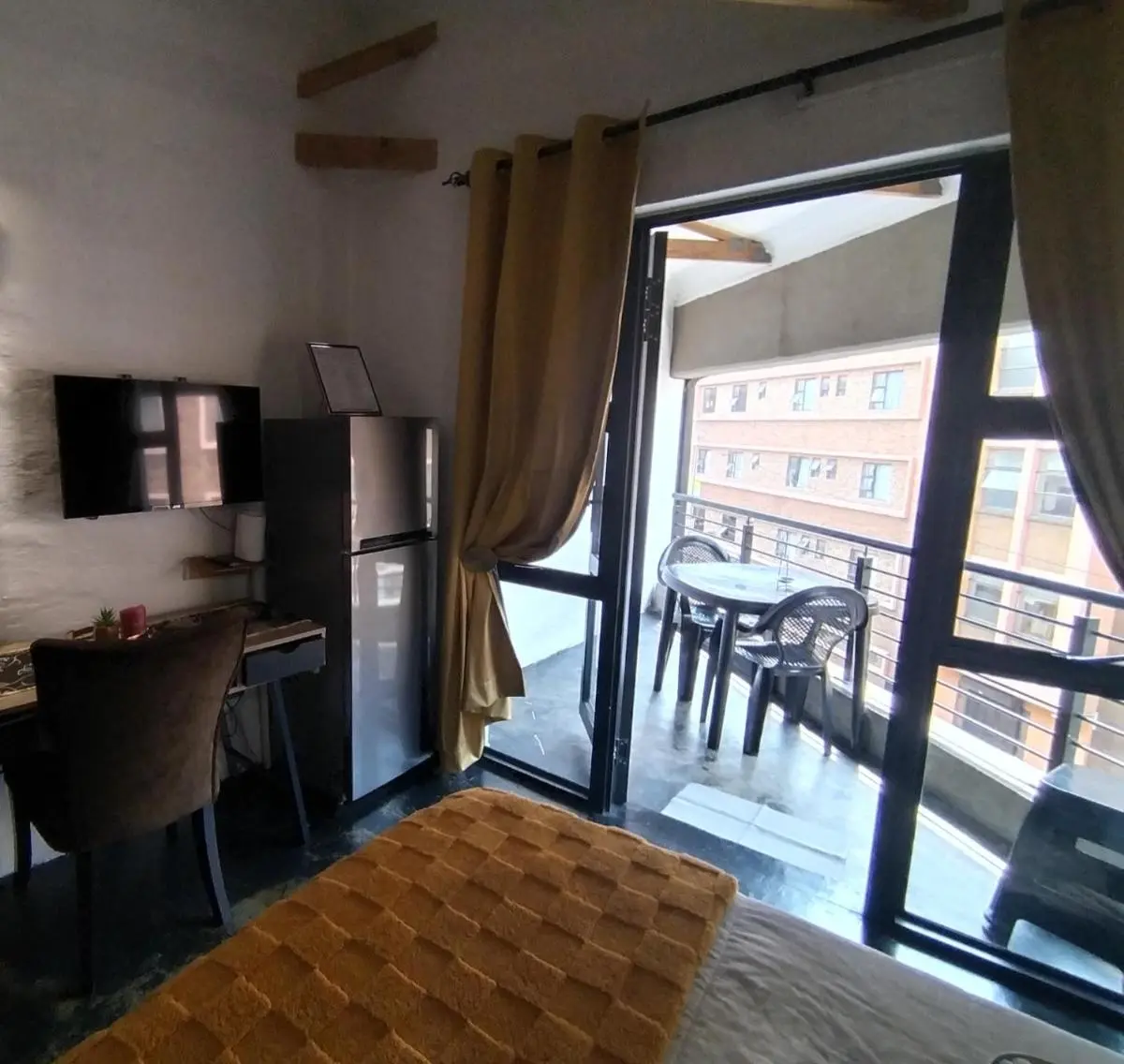 Image 3 of 260 Jozi Maboneng – Uncapped Wi-Fi