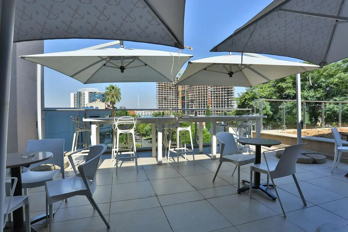 Image 6 of 304 Sandton Skye Apartments