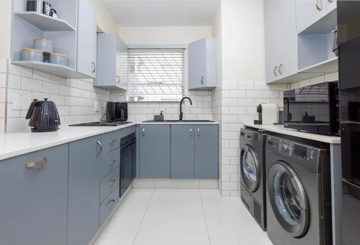 Image 5 of 31 Madison Palms East