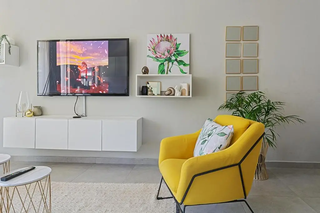 Image 2 of 31 on Forest Road (FatsoDelux)