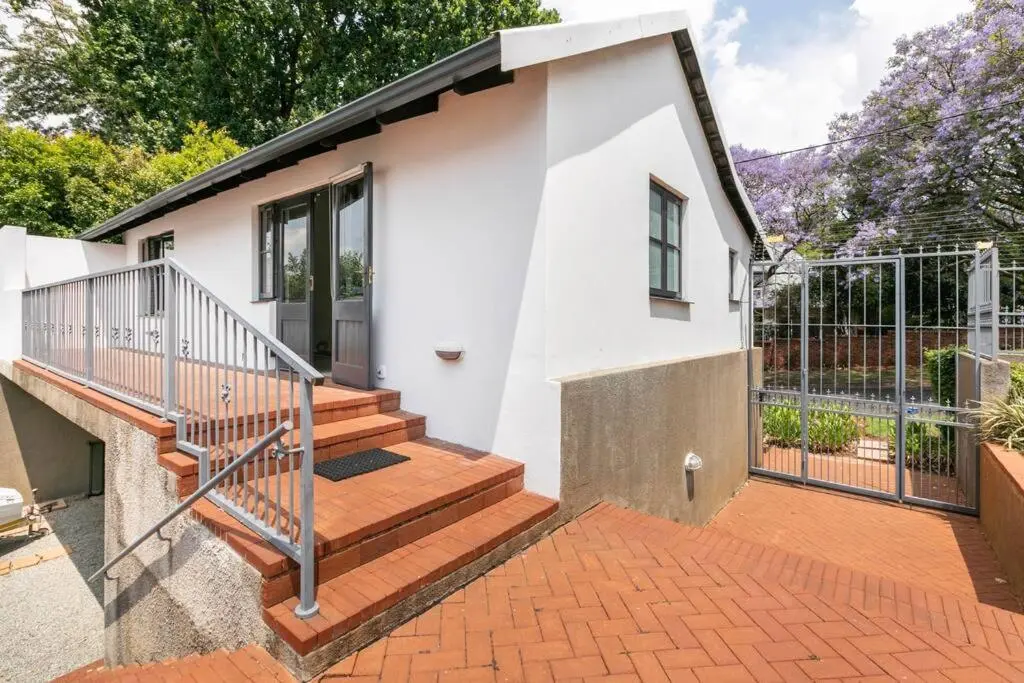 Image 5 of 31 on Gambia B – Lovely Apartment with secure parking