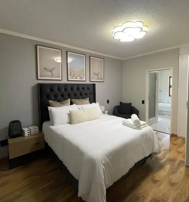 Image 4 of 3 Bedroom Apartment in Sandton