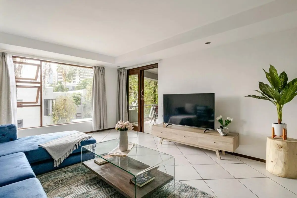 Image 5 of 3bed luxury apartment sandton city