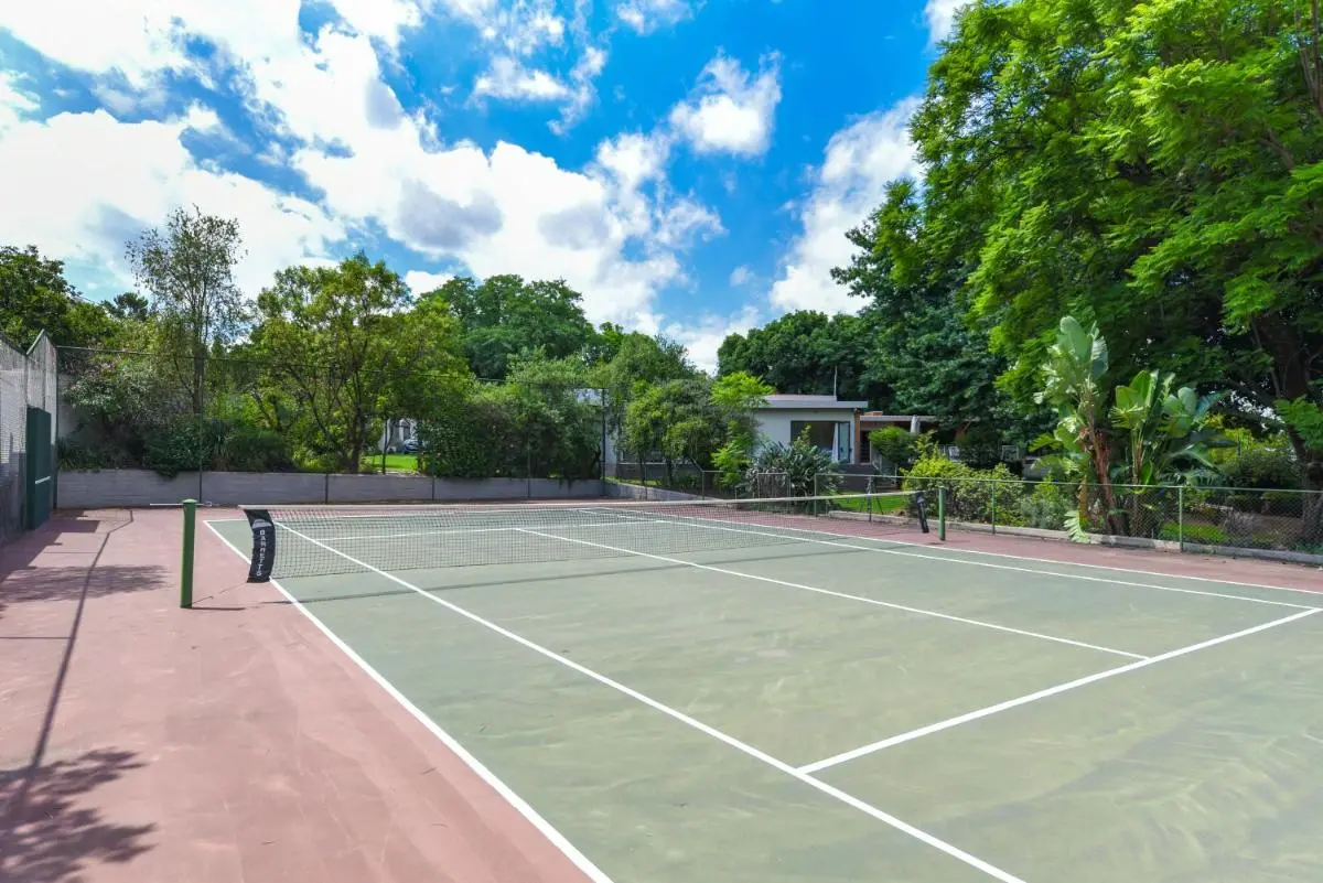 Image 5 of 4 Bedroom – Family Home – Tennis Court – Pool