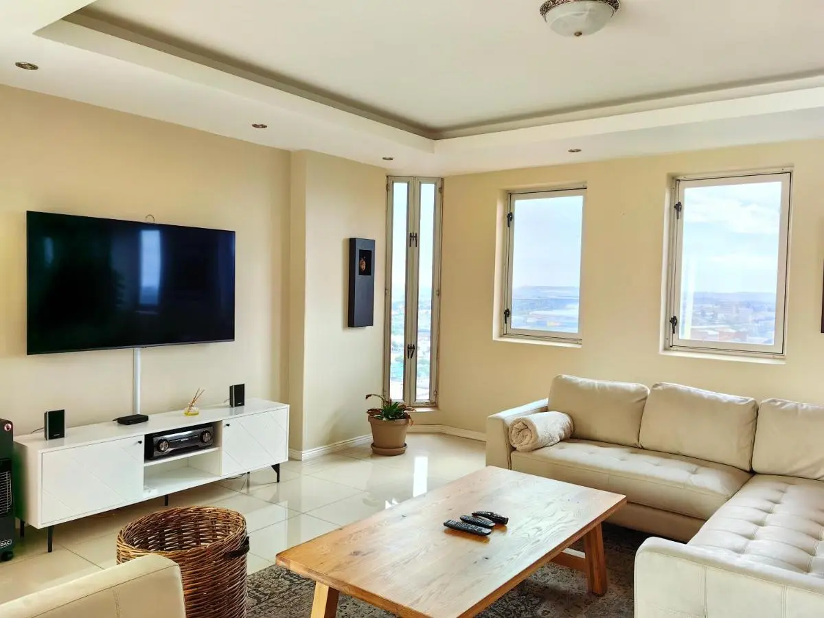 Image 4 of 4 on Pritchard Luxury Suites