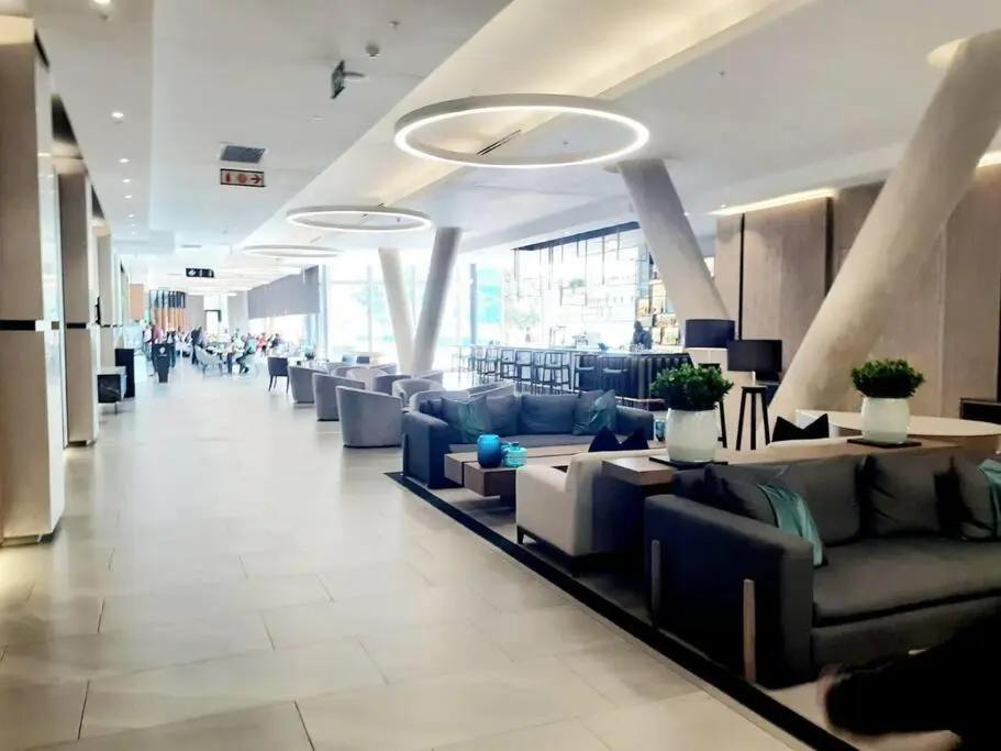 Image 3 of 530 on the Parks