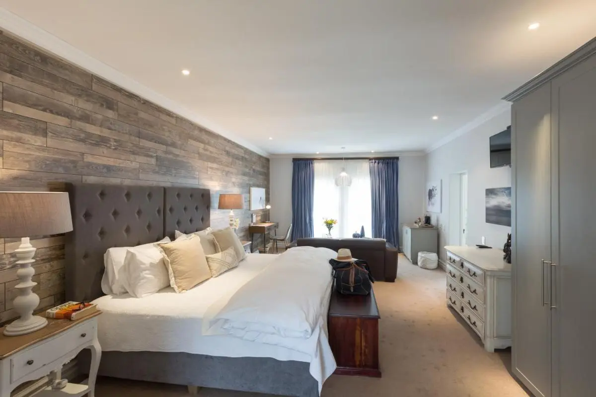 Image 1 of 58 On Hume