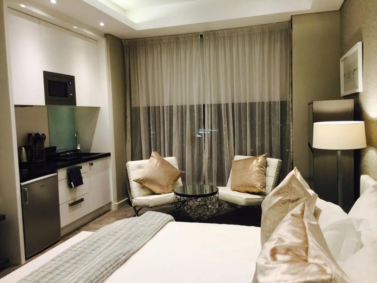 Image 4 of 615 Sandton Skye