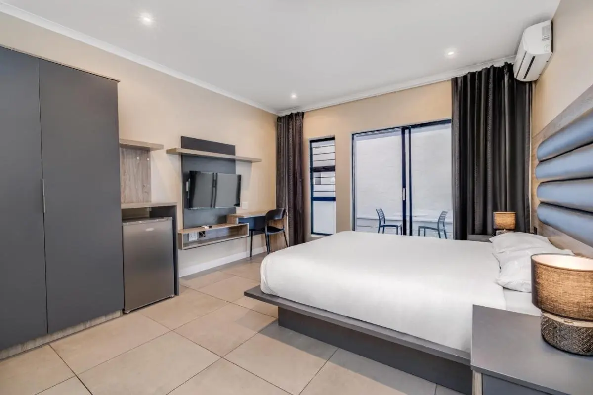 Image 1 of 7 on Middle Serviced Apartments