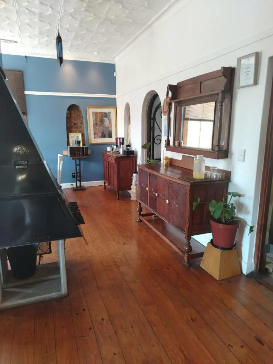 Image 5 of 84 on Fourth Guest House