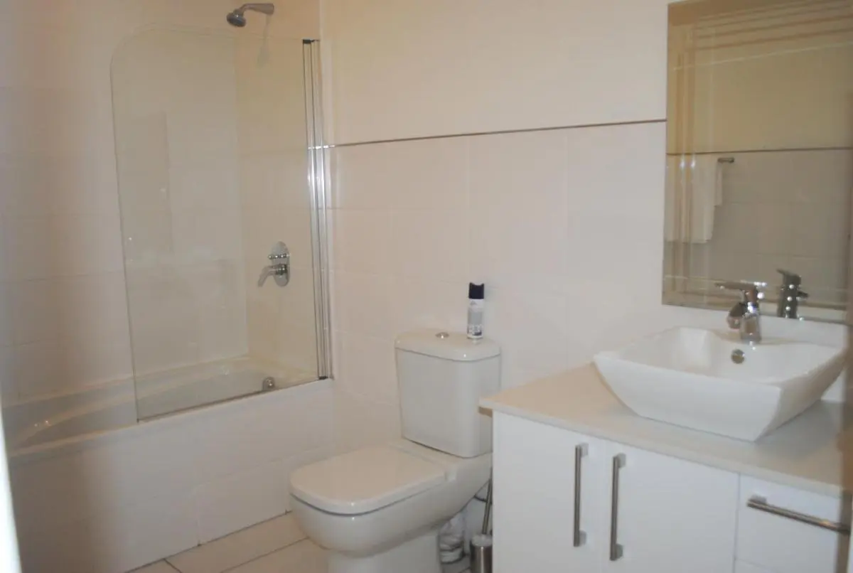 Image 2 of 86 Edison Self Catering