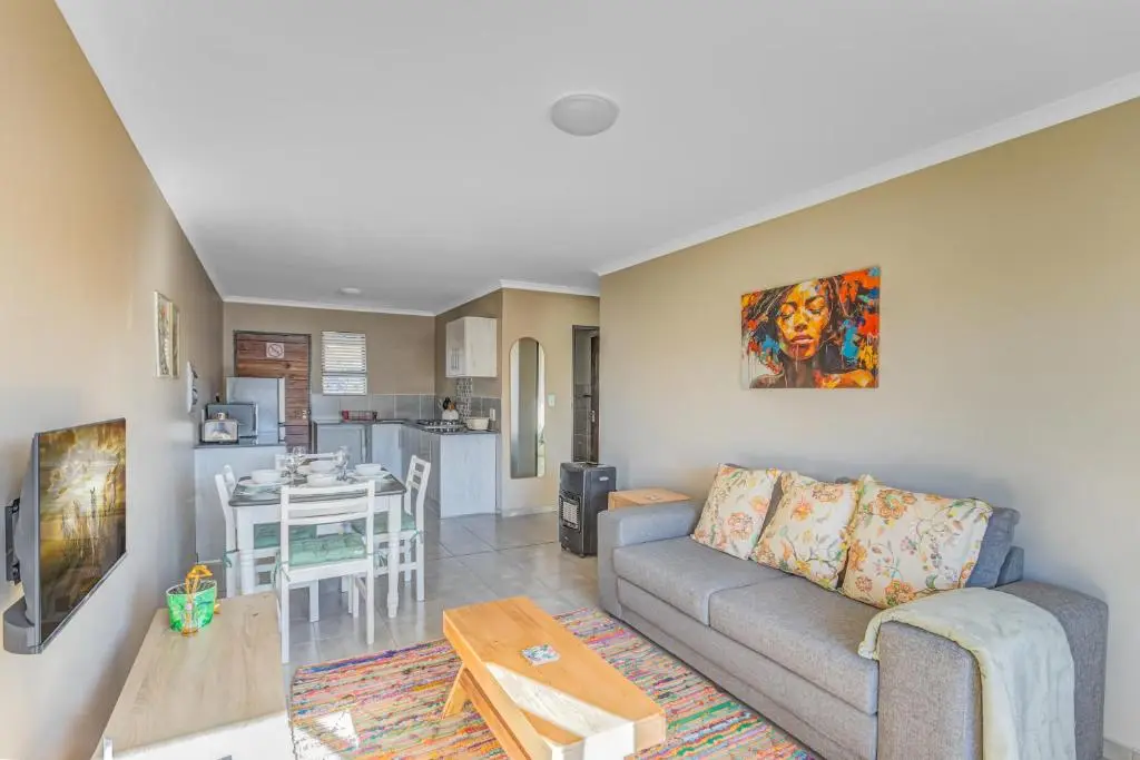 Image of Airville Luxury Apartments, 7min Drive to Cresta Mall