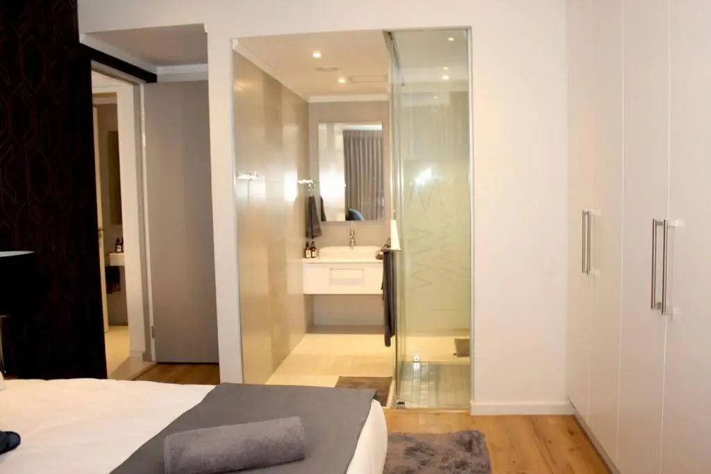 Image 6 of Apartment in Sandton, Masinginta Towers