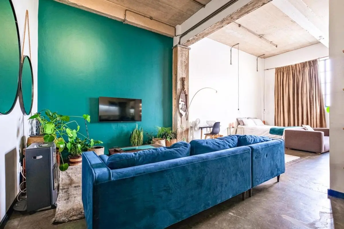 Image 4 of Artsy City Studio Apartment