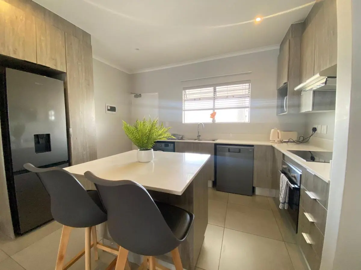 Image 4 of Beautiful 2 bed, 2 baths apartment