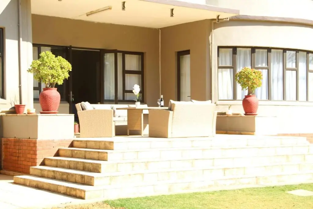 Image 5 of Beautiful Home in Houghton