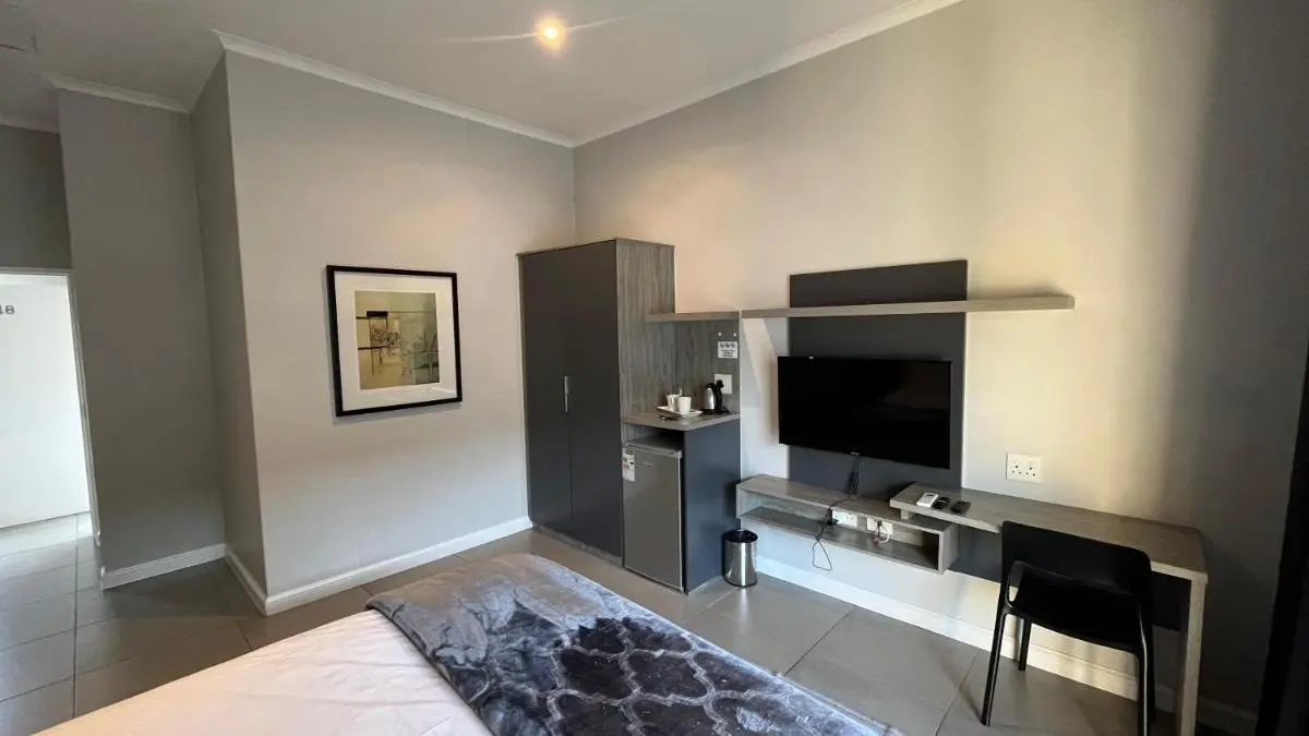 Image 4 of Braham Apartments – The Oasis 48B