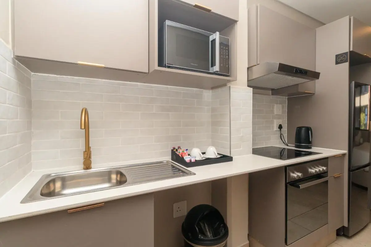 Image 2 of Cans BlackBrick lux