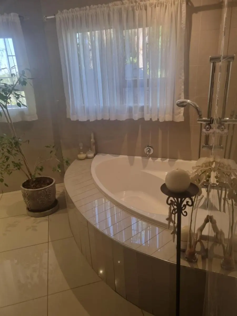 Image 2 of Casa Marion