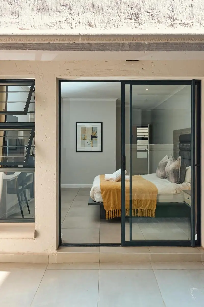 Image 3 of Central Deluxe Room Fast Wifi