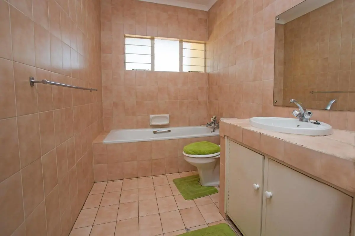 Image 2 of Chalet no.1 Primula