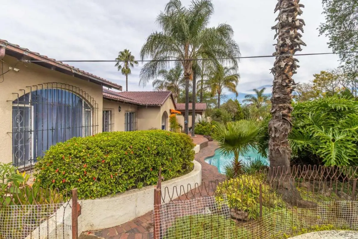 Image 5 of Charming 2-Bedroom in Joburg