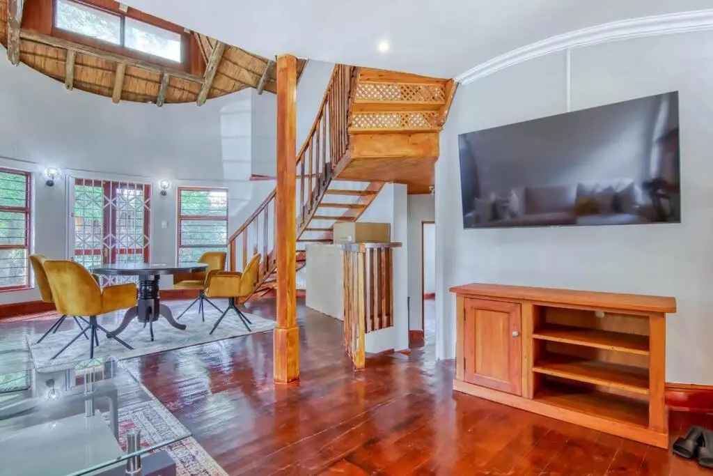 Image 5 of Charming Country Villa Sandton with Back Up Power & Water