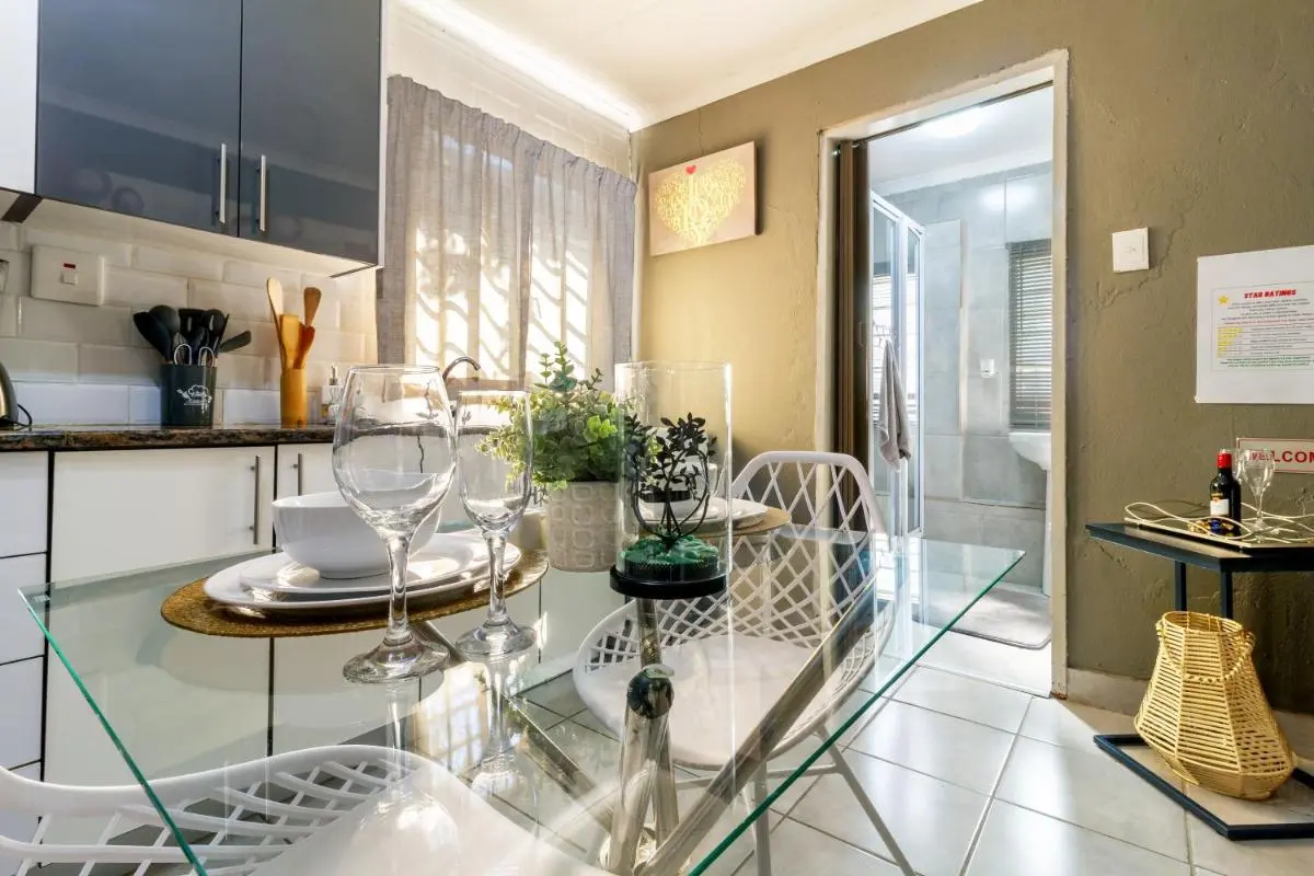 Image 4 of Cheerful Cottage