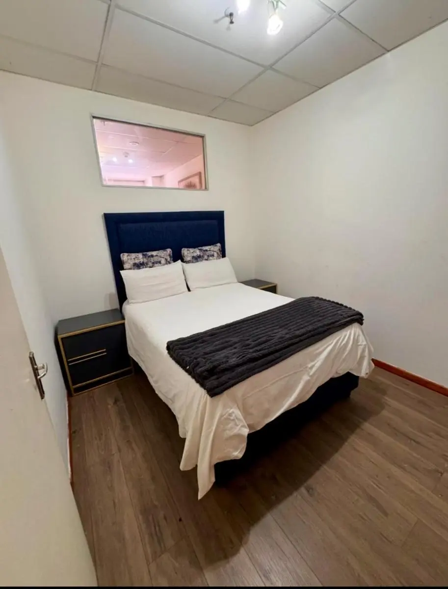 Image 3 of Colosseum Apartments