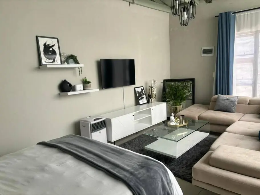 Image of Cosy Nest 5 min2Sandton City 2