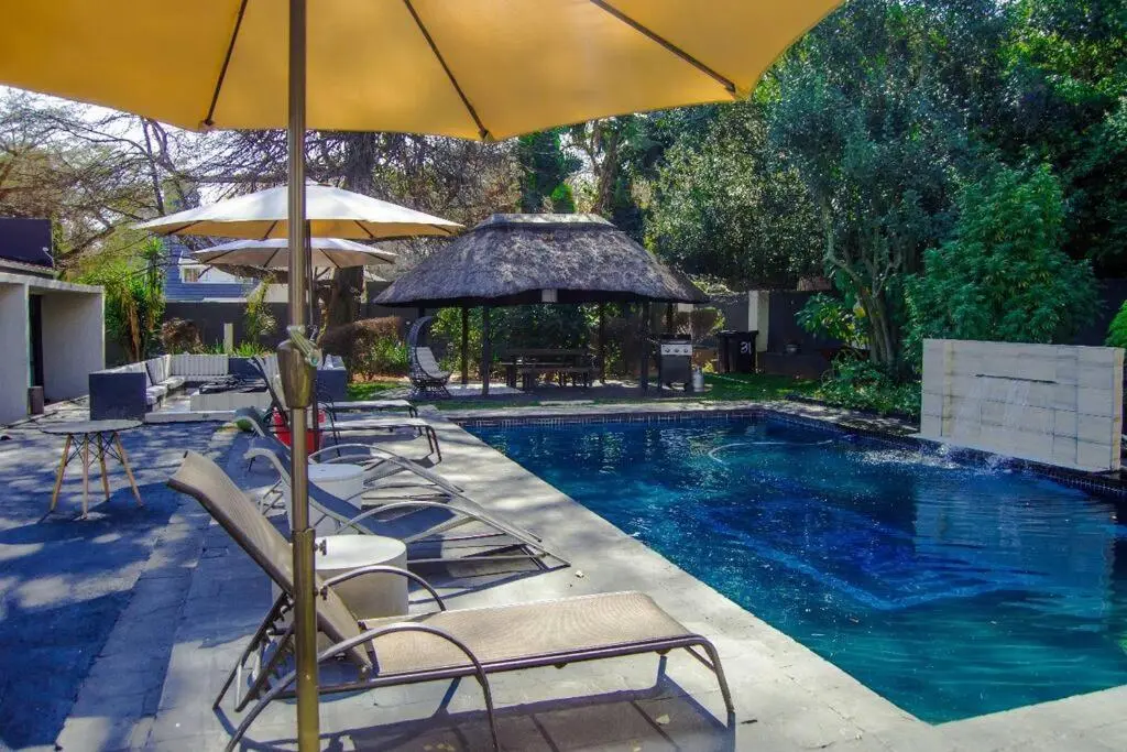 Image 2 of Cosy Nest 5 min2Sandton City 2