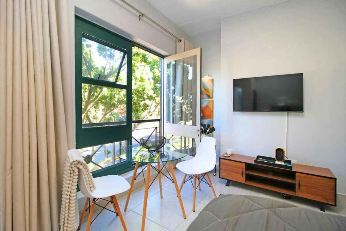 Image 5 of Cosy Studio in 2238 Circa Illovo