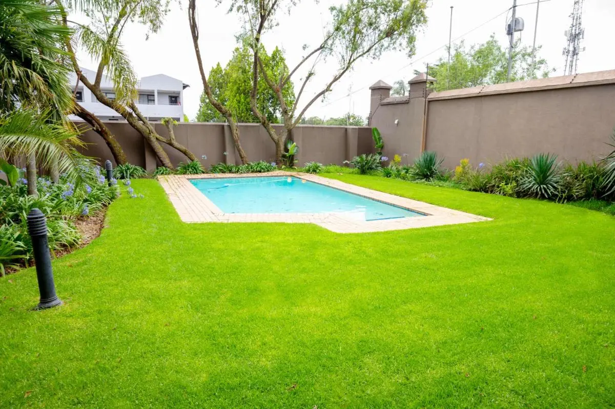 Image 3 of Cottonwoods Apartments