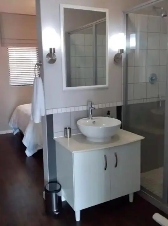 Image 6 of Cottonwoods Self-Catering Apartment