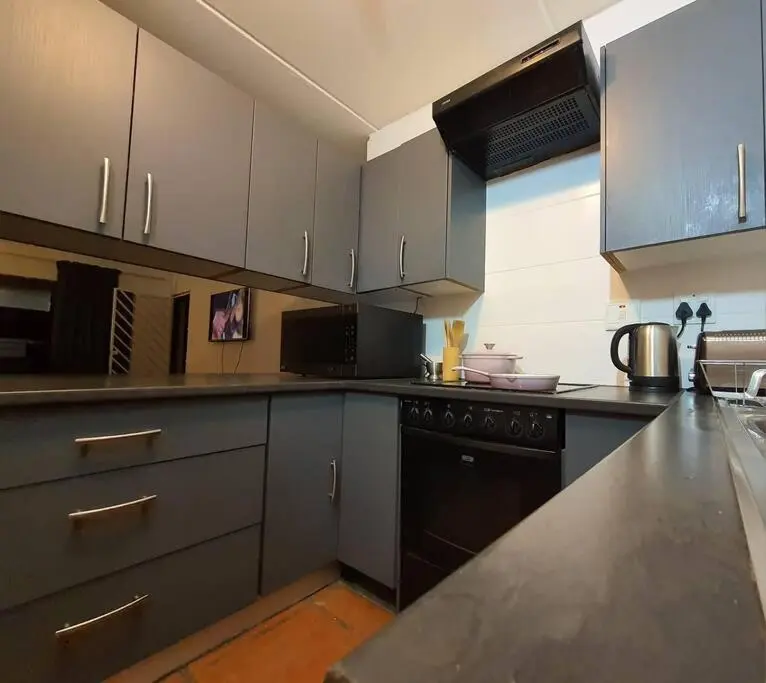 Image 2 of Cozy Apartment with private Garden