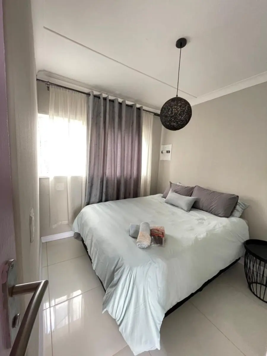 Image 1 of Cozy Stay – Near Golden Acres & Sandringham Gardens