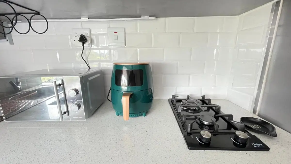 Image 6 of Cozy Stay – Near Golden Acres & Sandringham Gardens