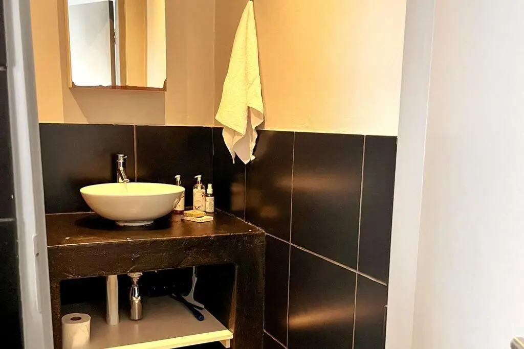 Image 6 of Cozy condo in the heart of Maboneng