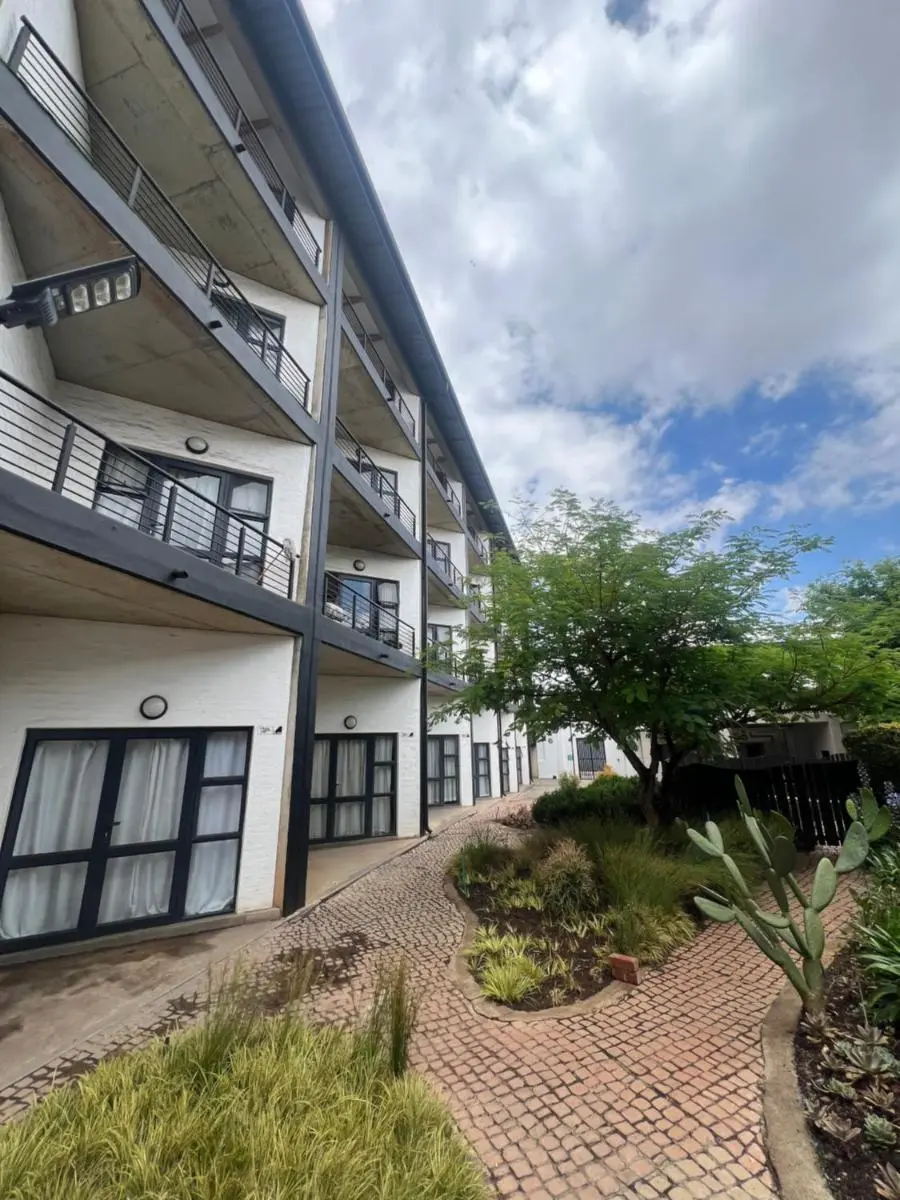 Image 6 of Craftsmanship Loft 344